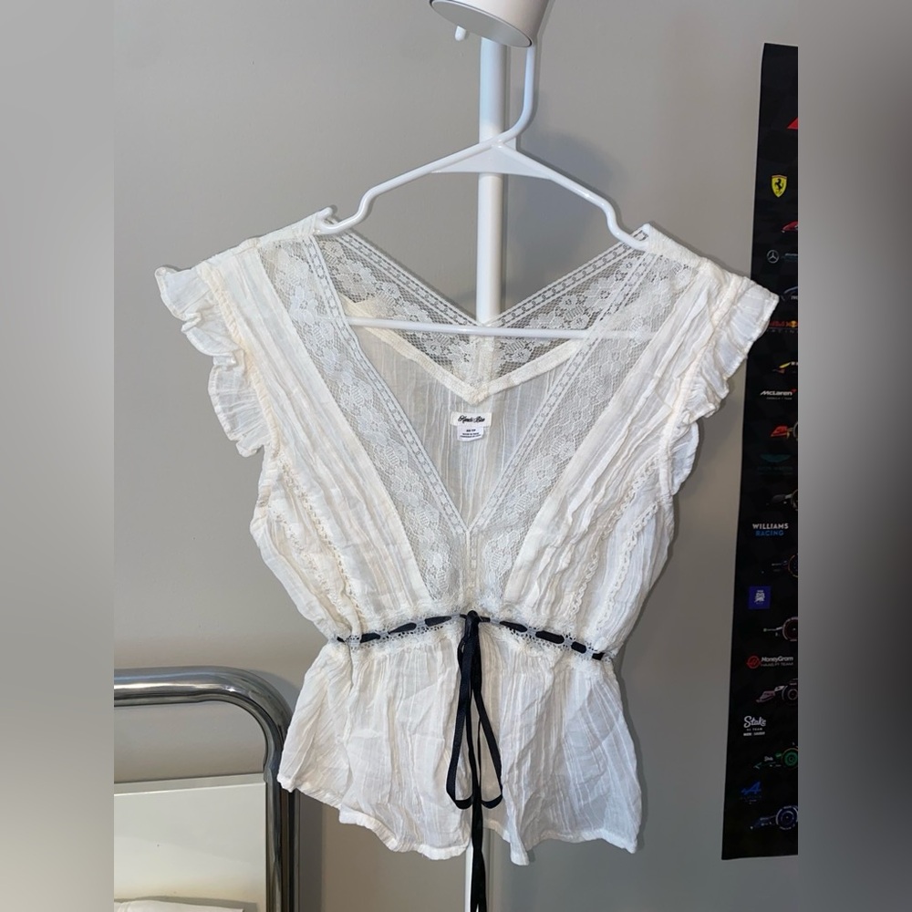 Kimchi Blue White Lace-Trimmed V-Neck Chemise with Black Tie